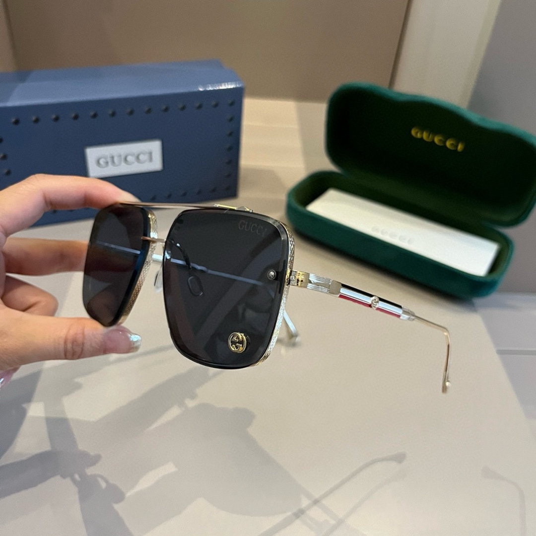 Gucci Square Frame Sunglasses