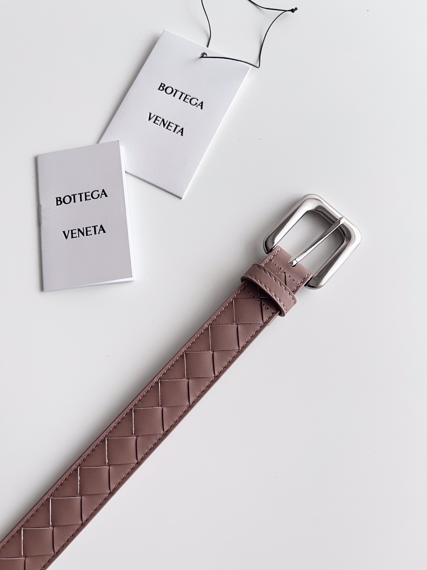 Bottega Veneta intreccio woven cowhide double-sided waistband with a width of 2.0cm