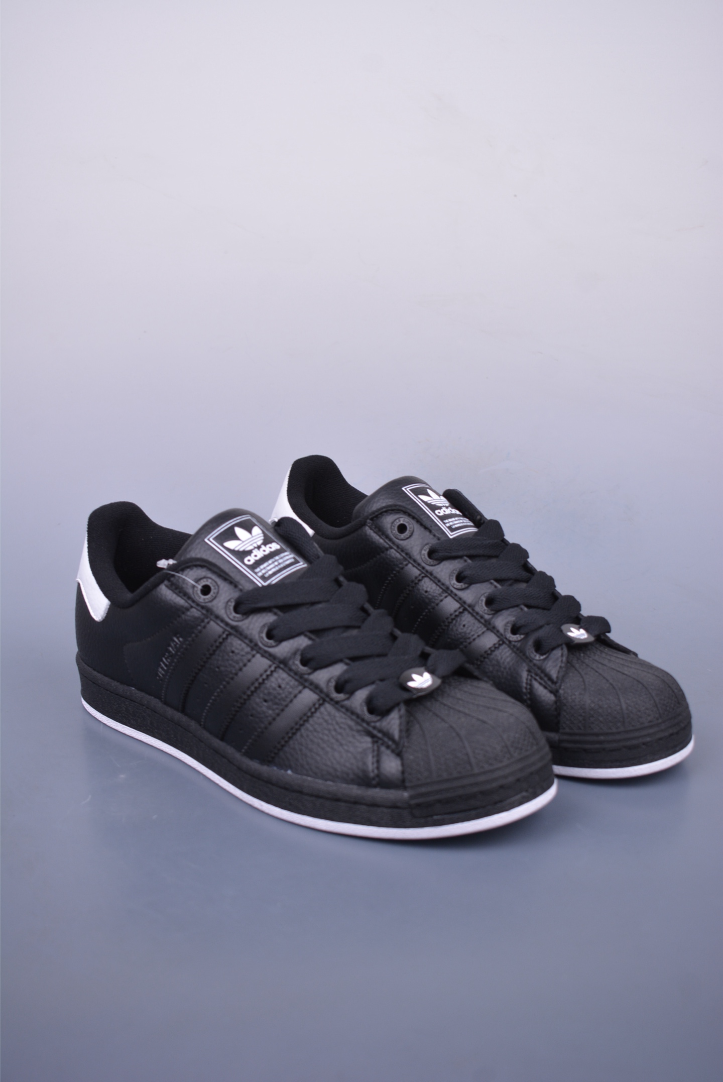 Adidas Originals Superstar Sneakers Leather Black and White JR0029