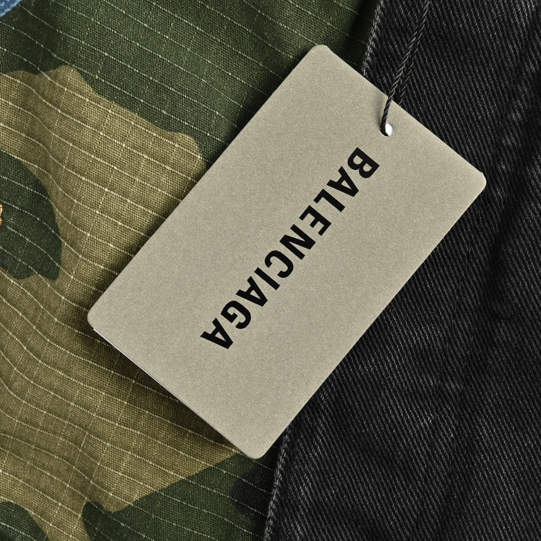 Balenciaga 24Fw camouflage panel wide-leg cargo jeans