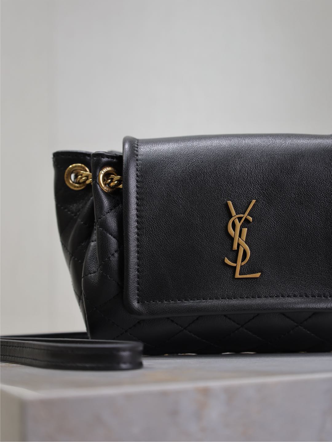 Yves Saint Laurent Mini Nolita Chain Bag 672738