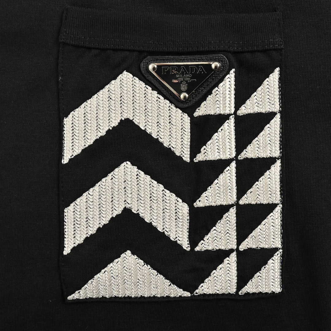 Prada 24ss pocket embroidered triangle logo short sleeve