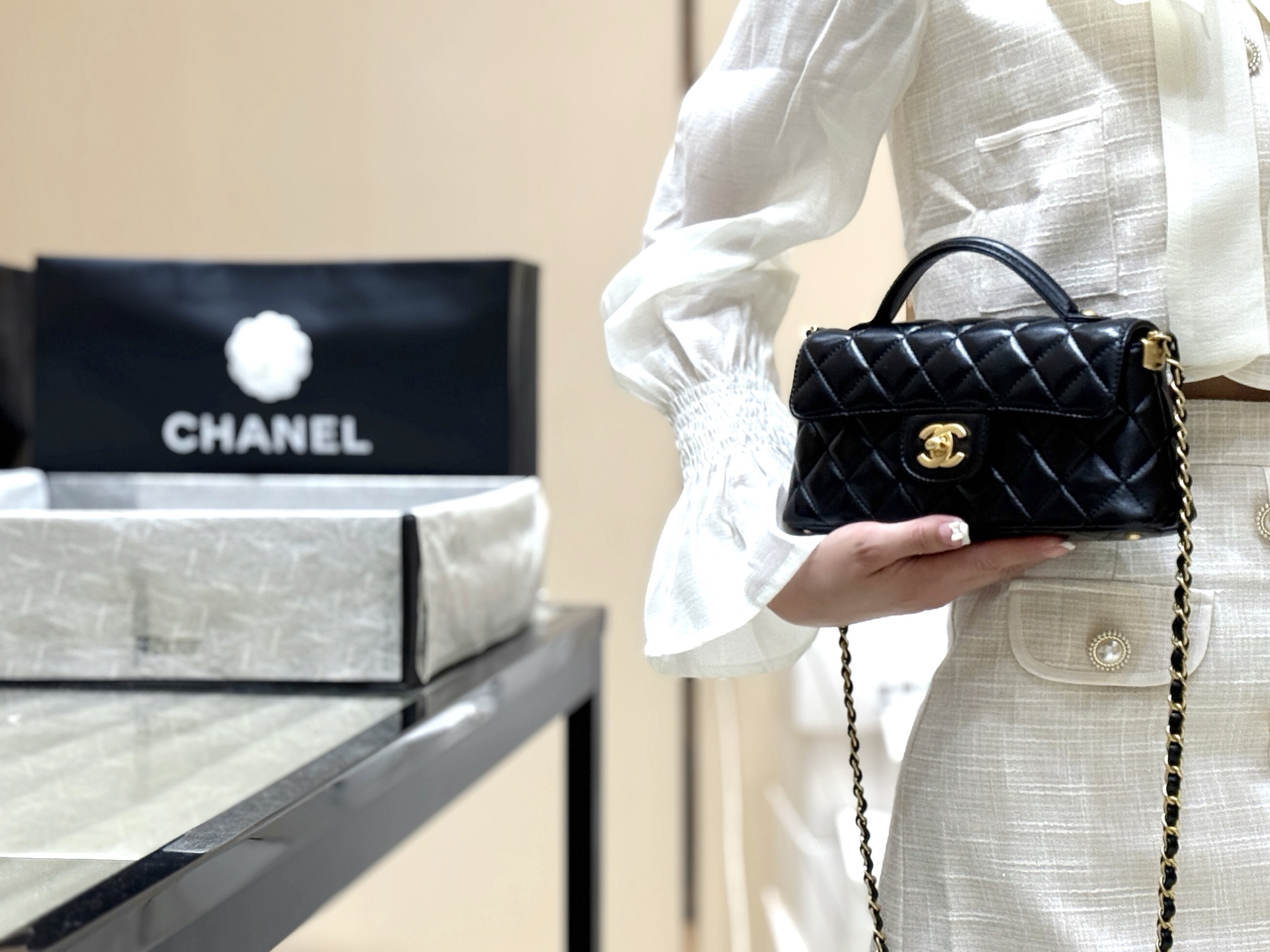 Chanel 25P horizontal kelly handle bag AS5354 00118