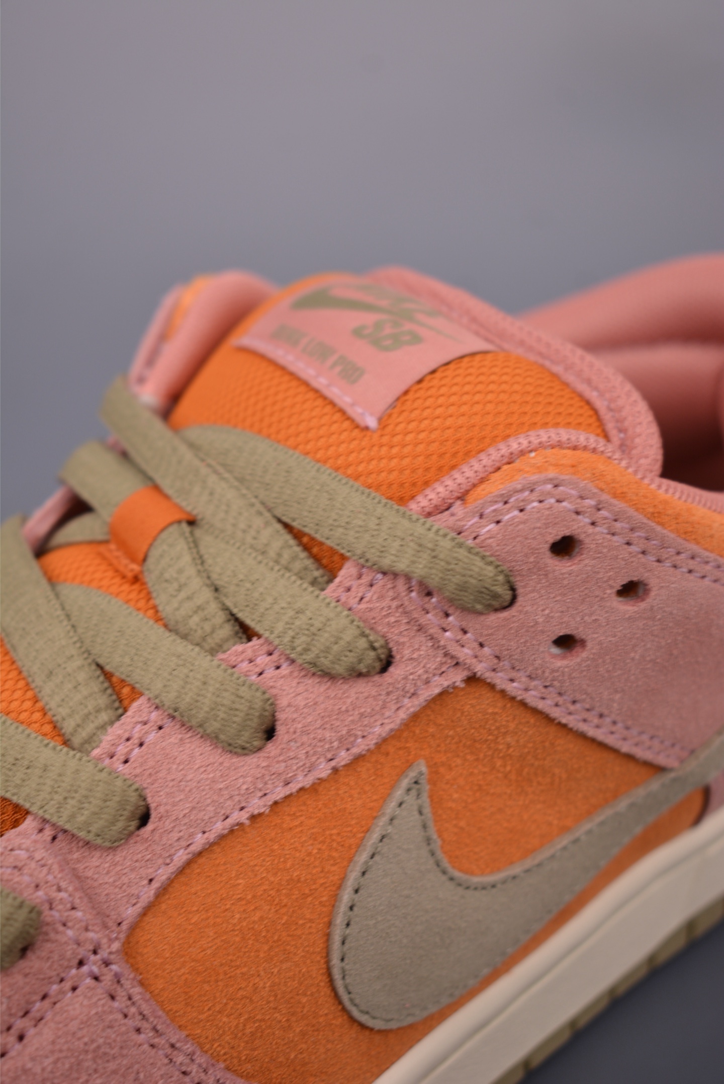 Nike SB Dunk Low 