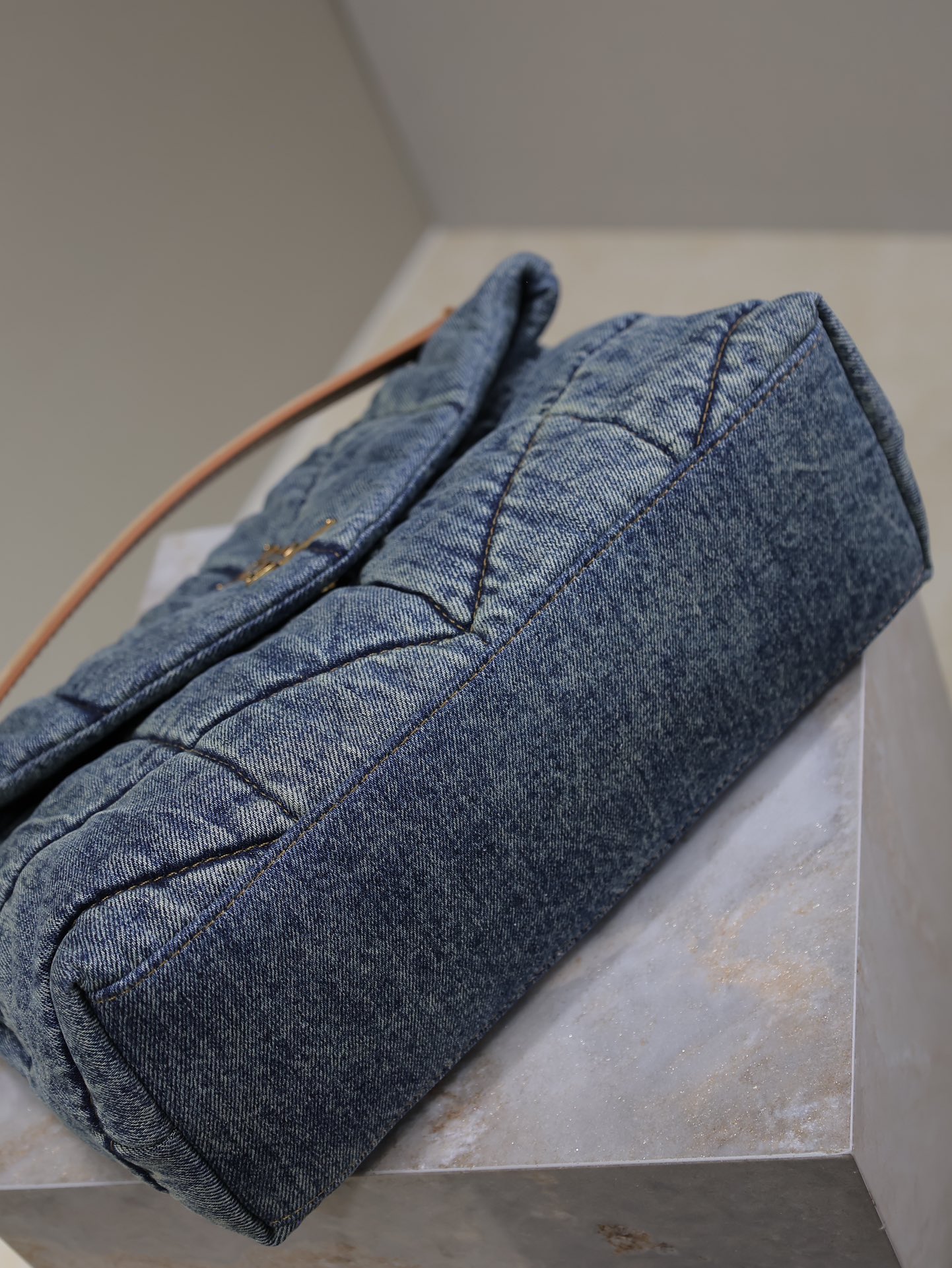 Yves Saint Laurent Loulou ffer denim bag 577475