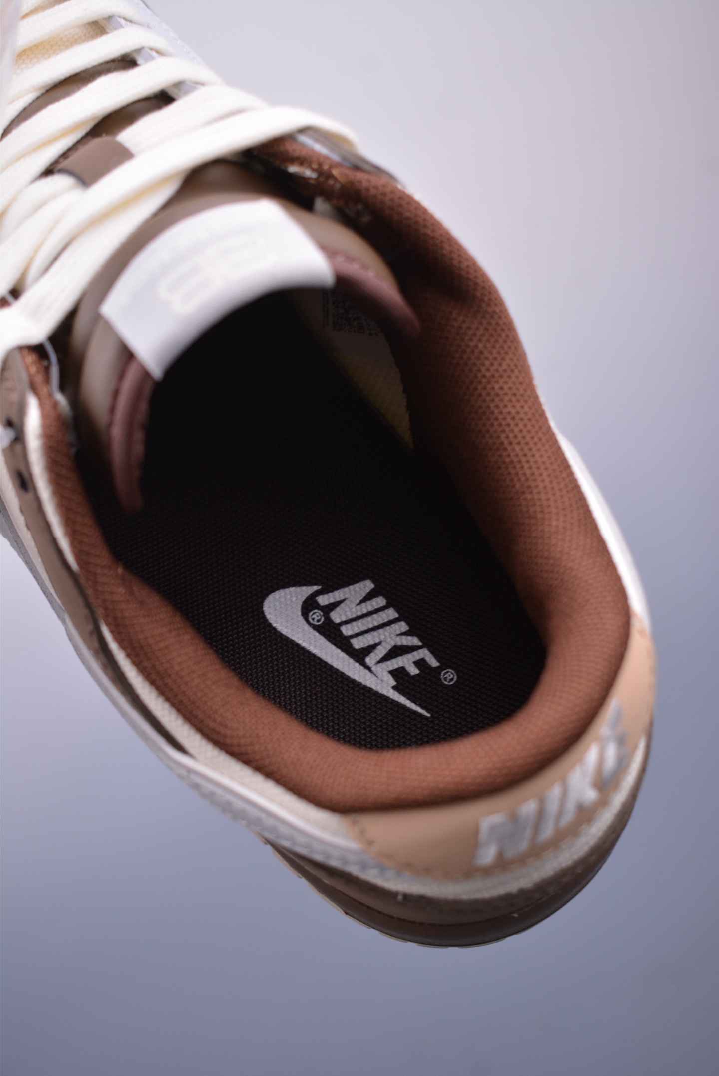 Balenciaga x Nike SB Dunk Low sneakers Coffee White XD1588-201