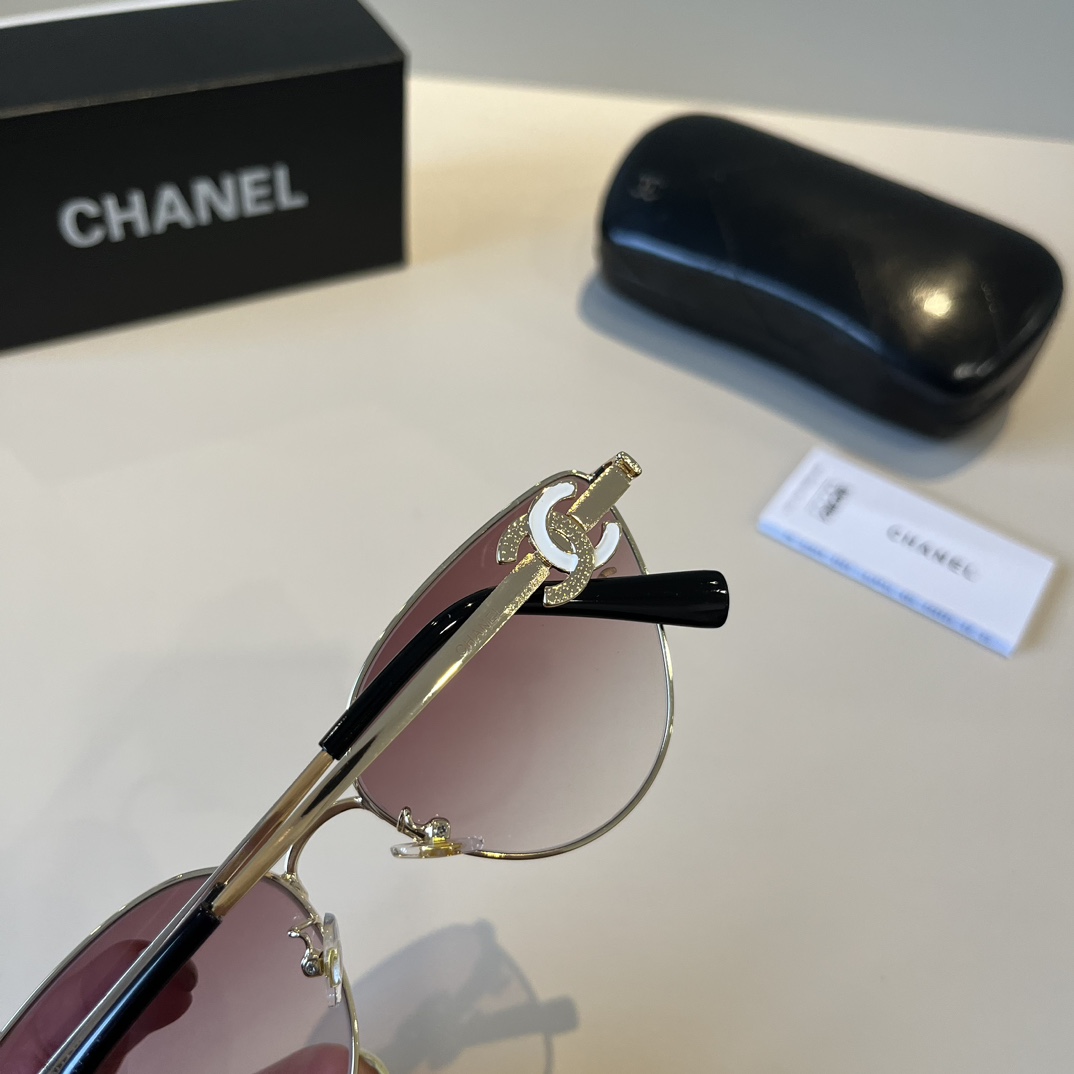 Chanel round frame sunglasses