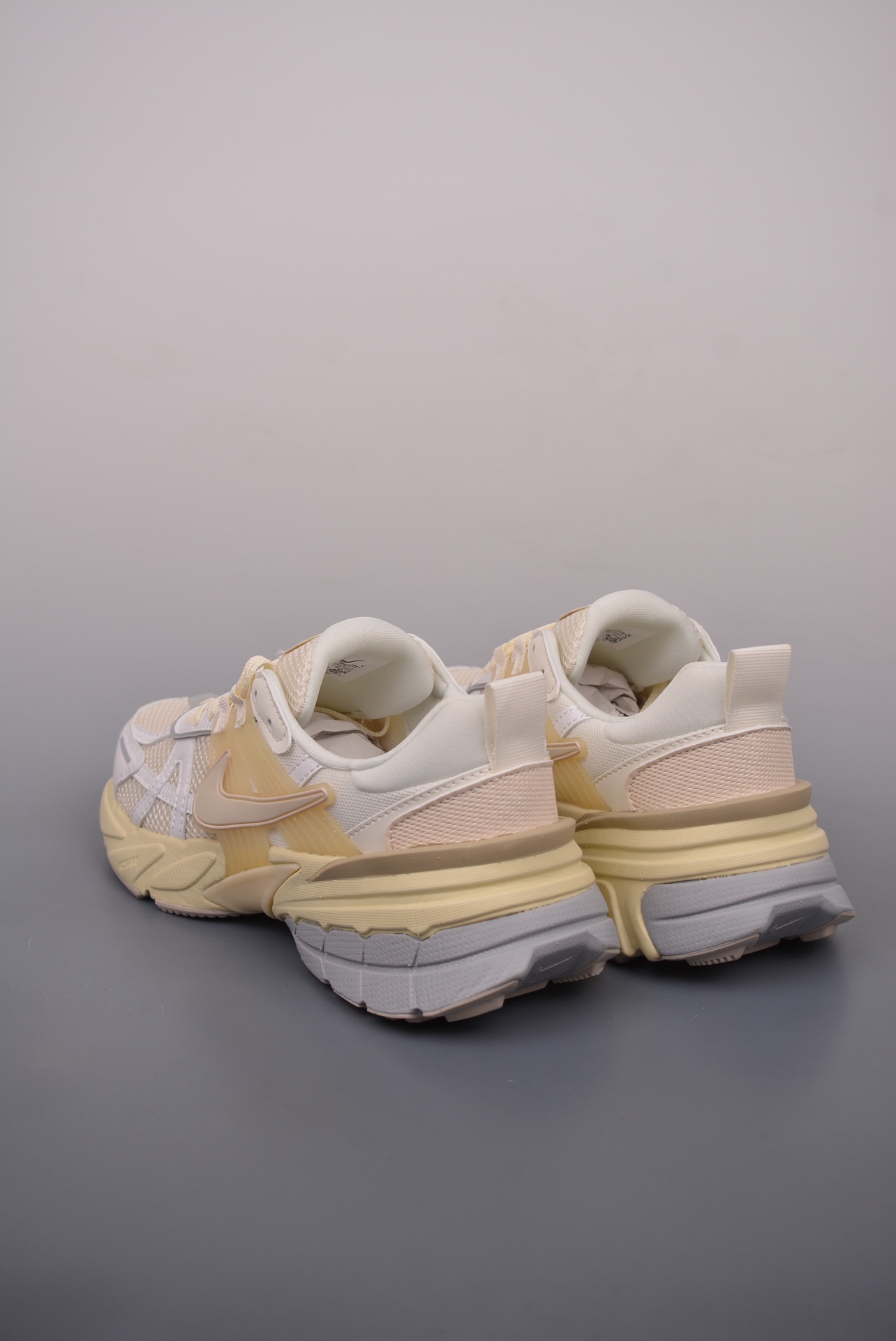NIKE V2K Runtekk White Pink Khaki HQ1512-110