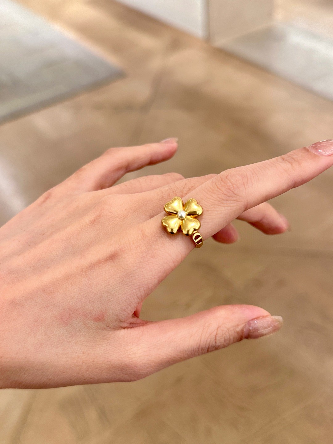 Dior four leaf clover ring