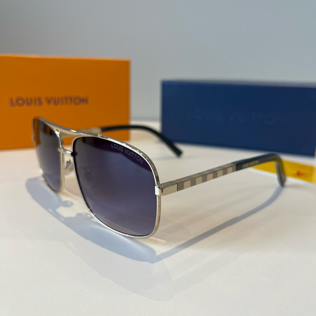 Louis Vuitton Round Frame Sunglasses
