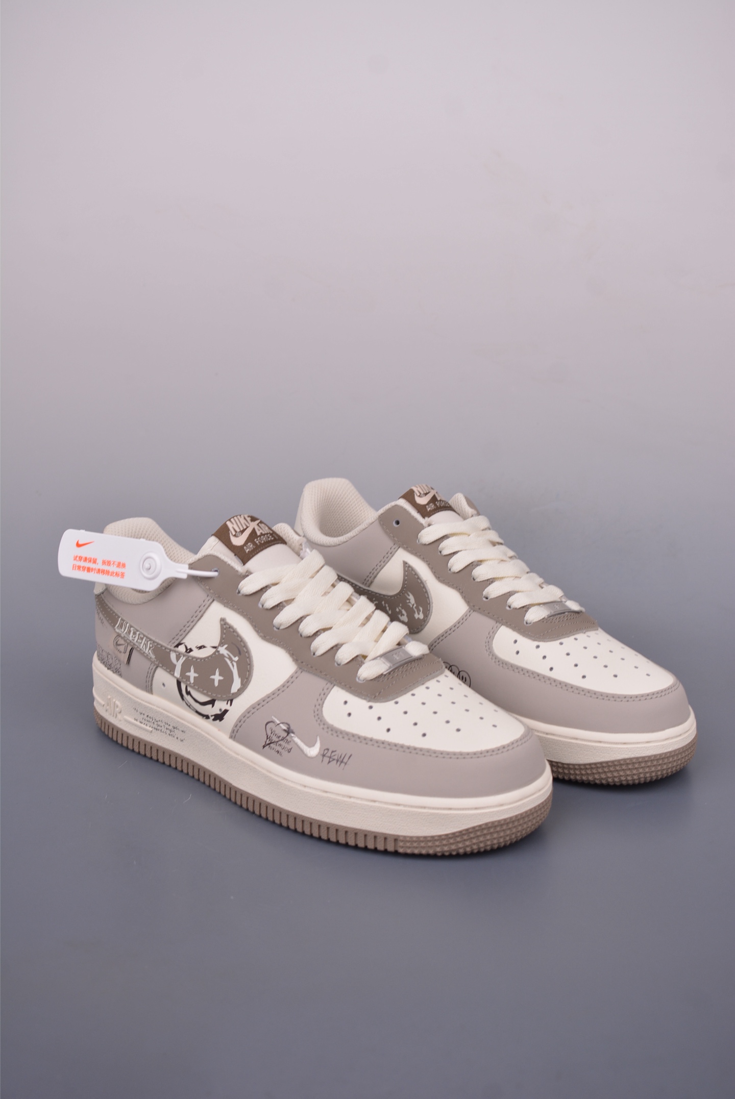 Nike Air Force 1 Low 