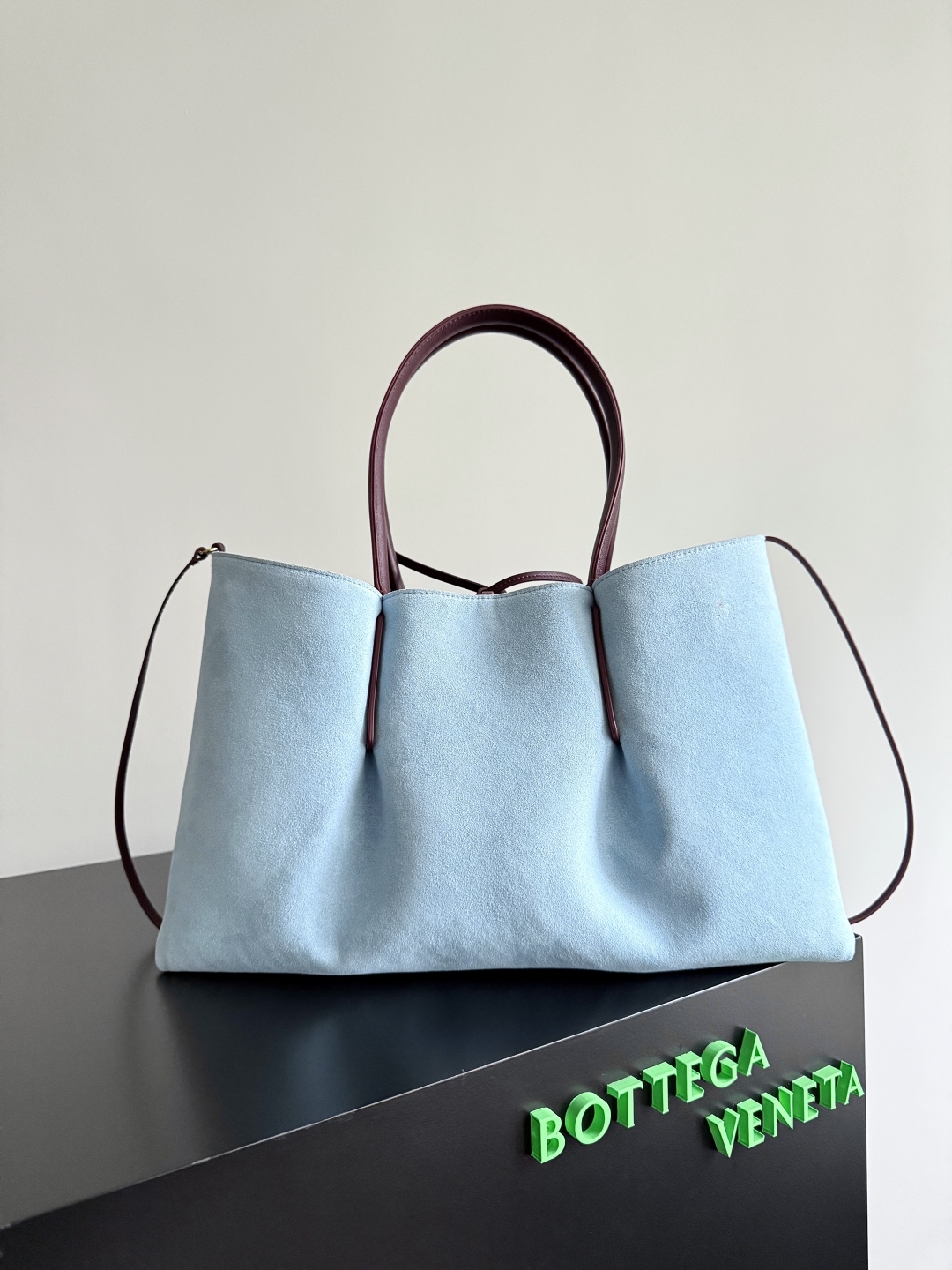 BOTTEGA VENETA 2025 PINACOTECA bag 817166