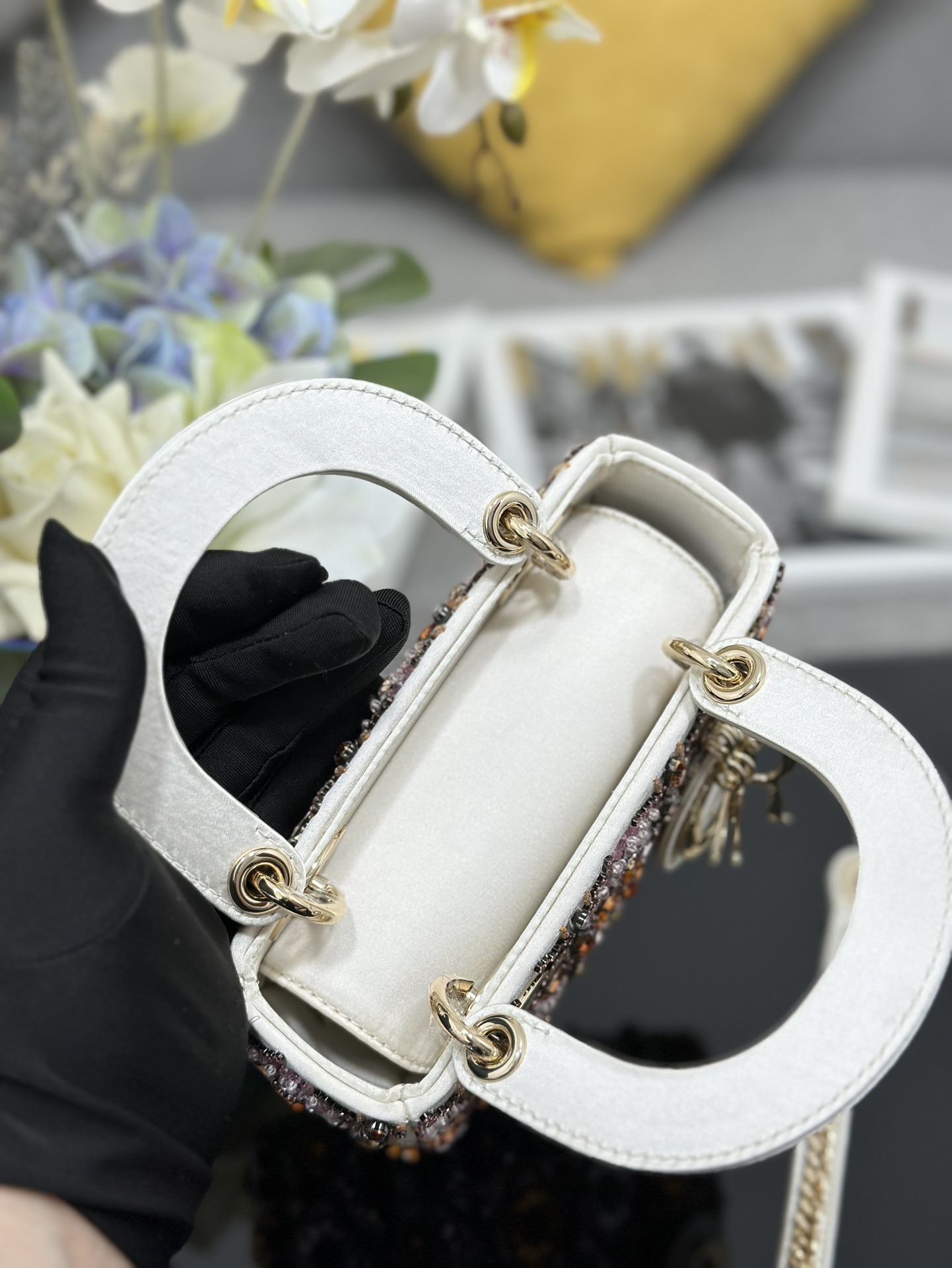 Dior Lady three-grid embroidery white and green diamonds horizontal version Princess Diana bag M0505