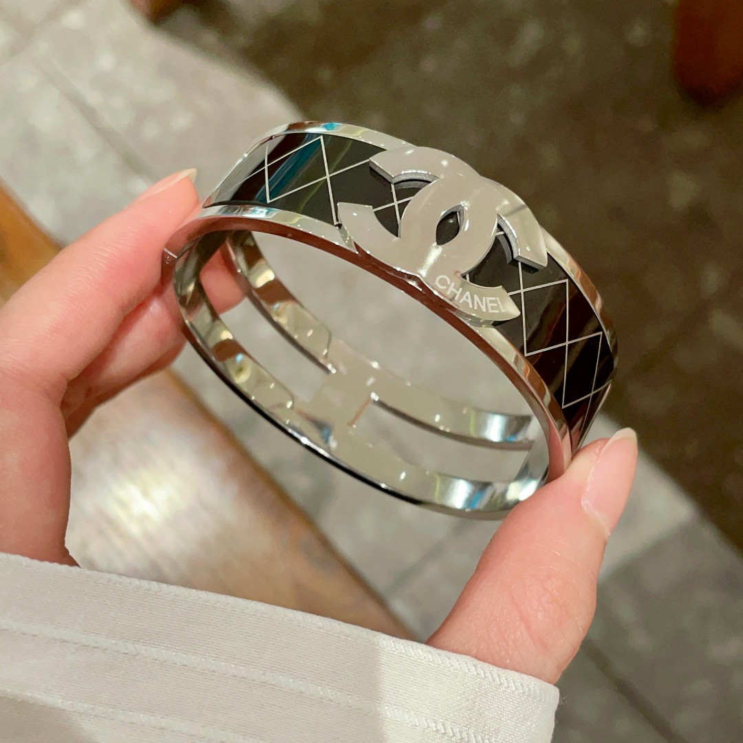Chanel wide diamond bracelet