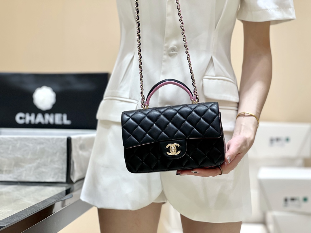 Chanel 24P Spring/Summer Preview Series Limited Edition Pearl Bag AS4384 00138