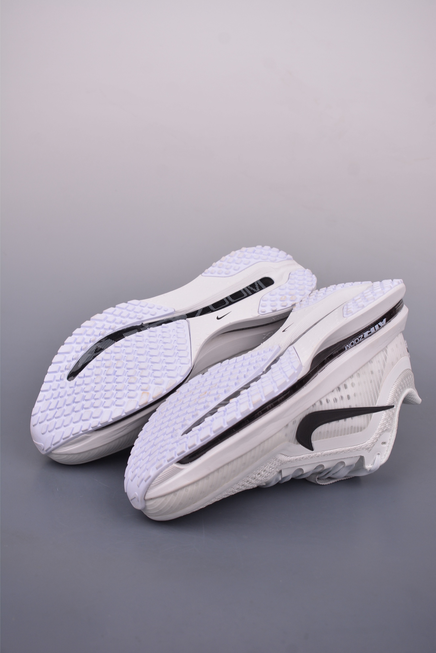 Nike Air Zoom Pegasus Premium Running Shoes White and Black FD2526-200