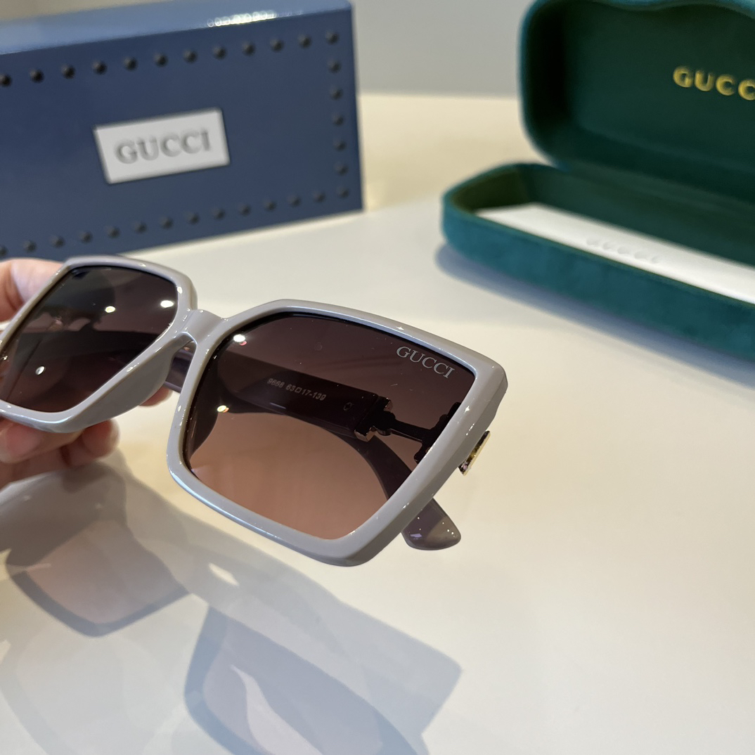 Gucci Square Frame Sunglasses