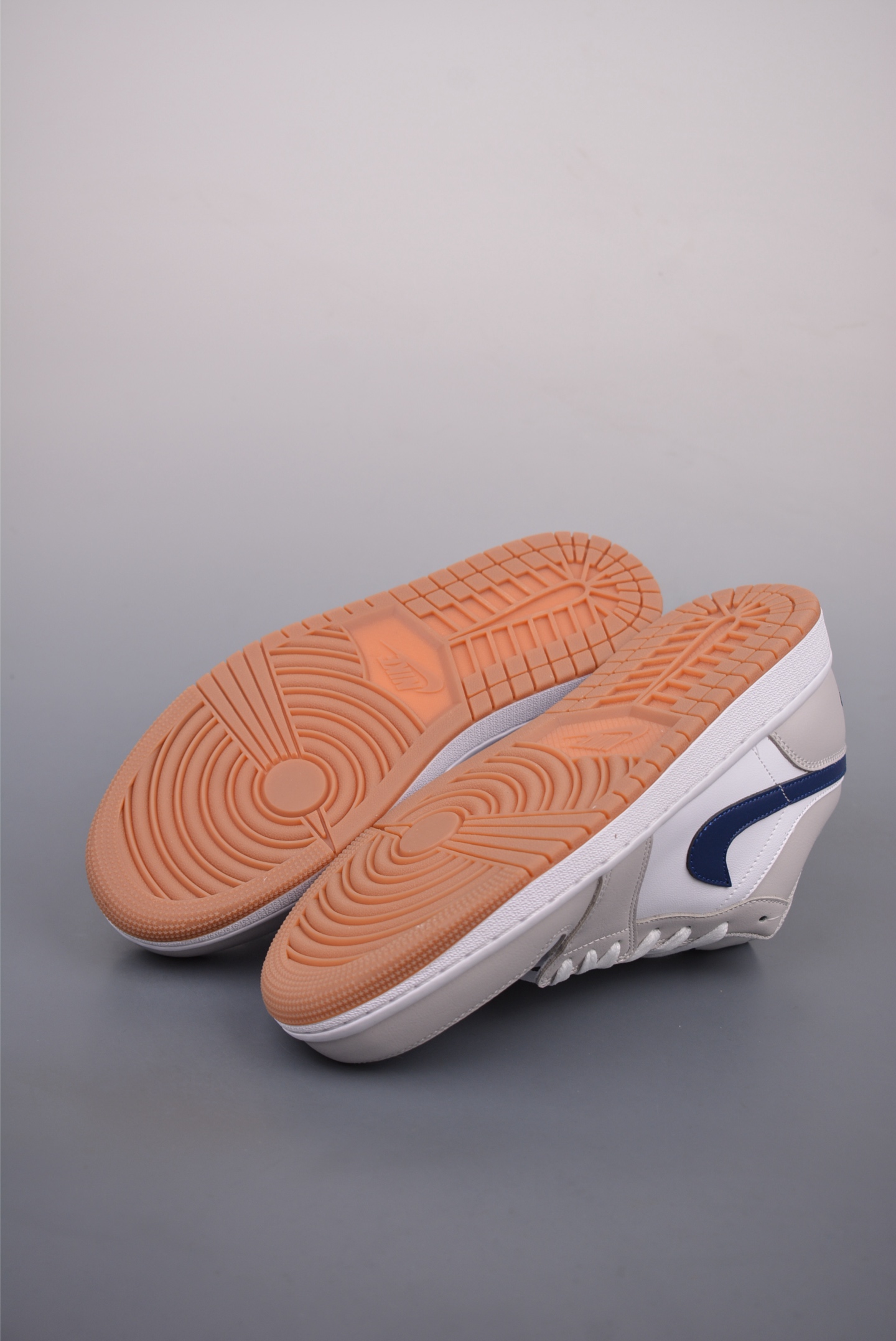 Nike Wmns Air Jordan 1 Low GS White Gray Blue 553558-146
