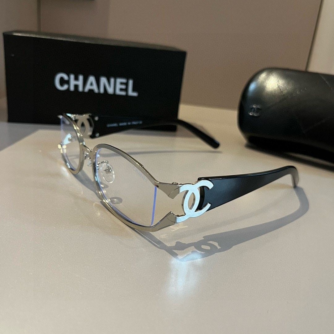 Chanel round frame sunglasses