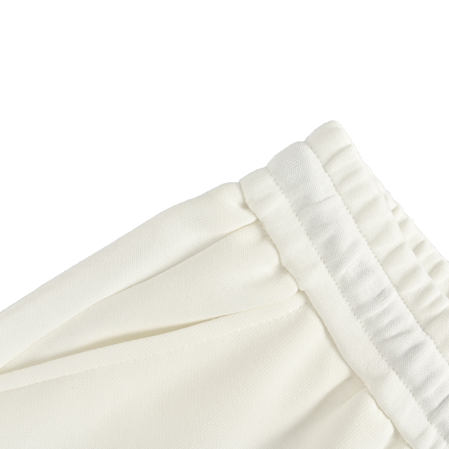 Burberry 25ss Phantom Horse Print Shorts