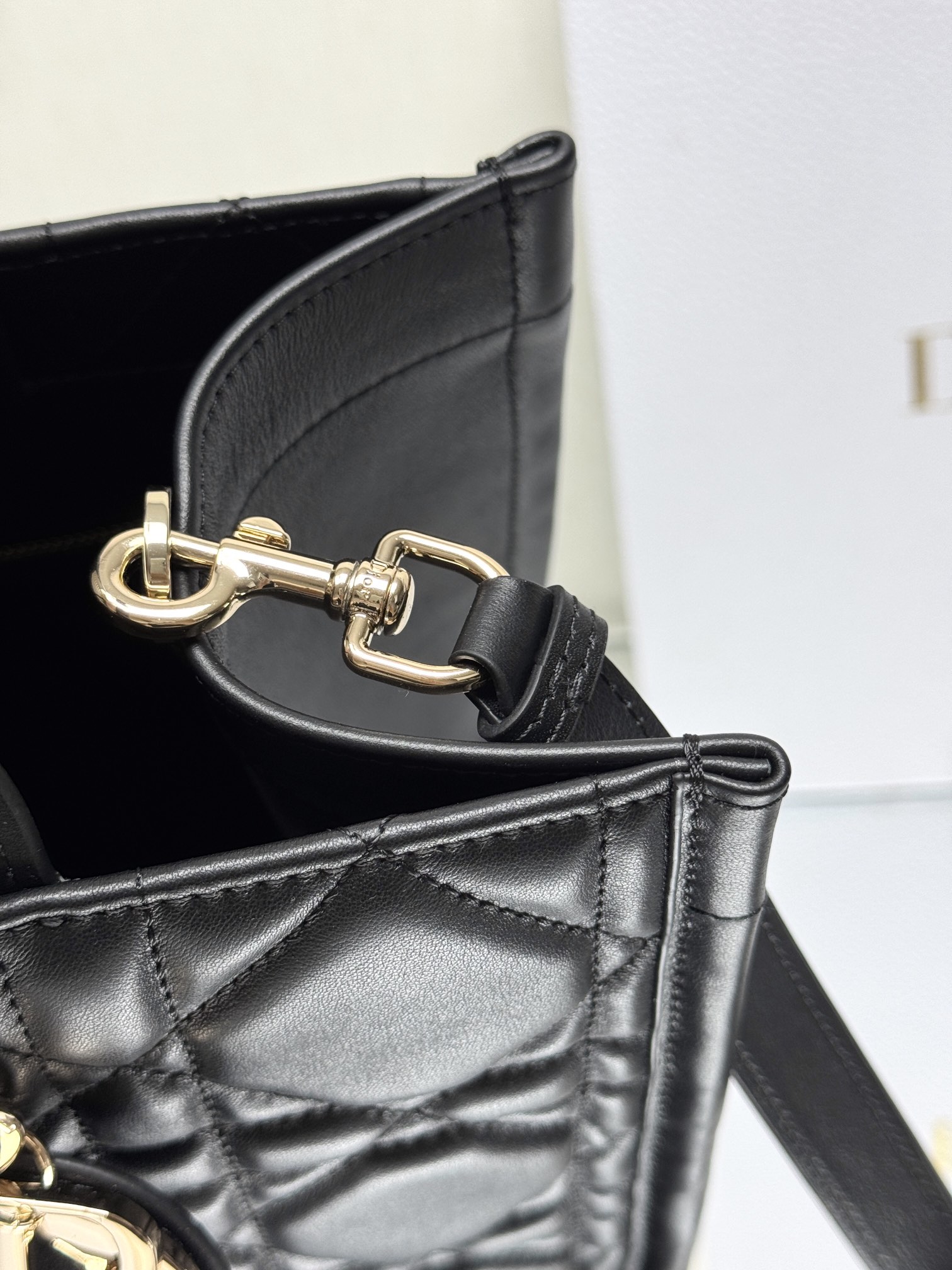 Dior BOOK TOTE handbag M1324