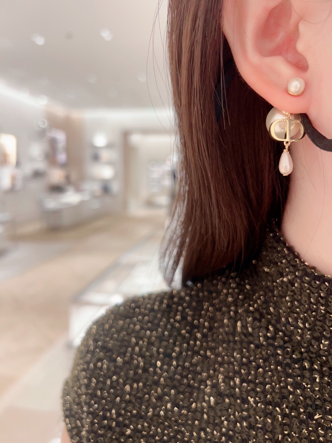 Dior CD letter drop pearl earrings