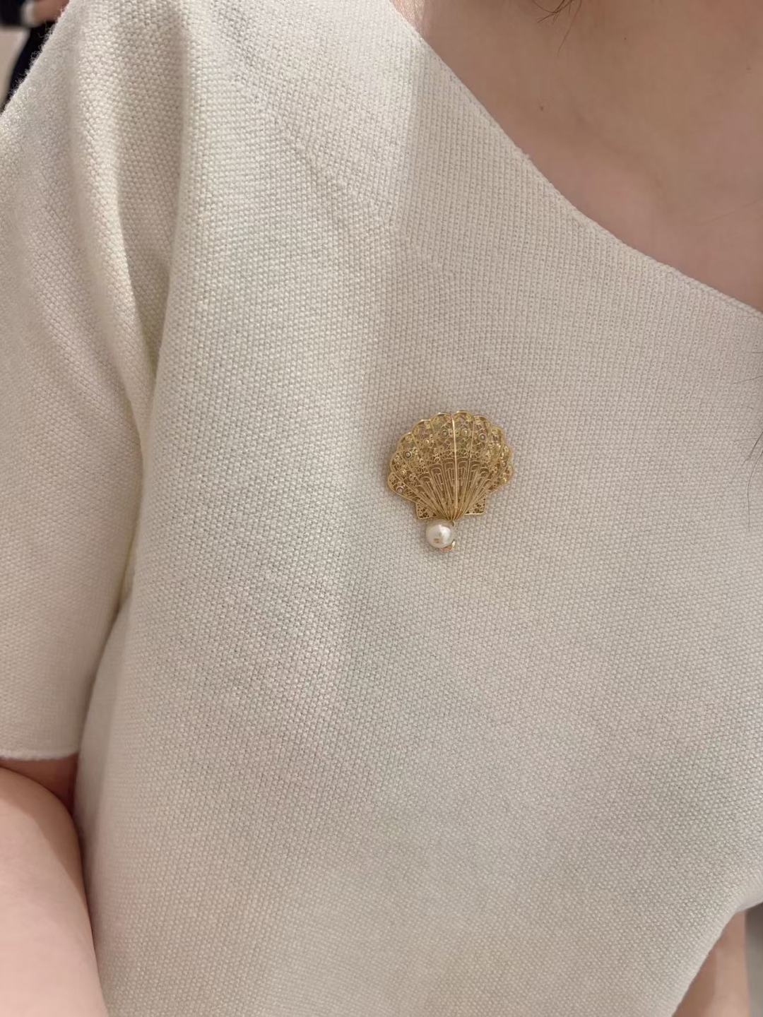 Dior Shell CD Pearl Brooch