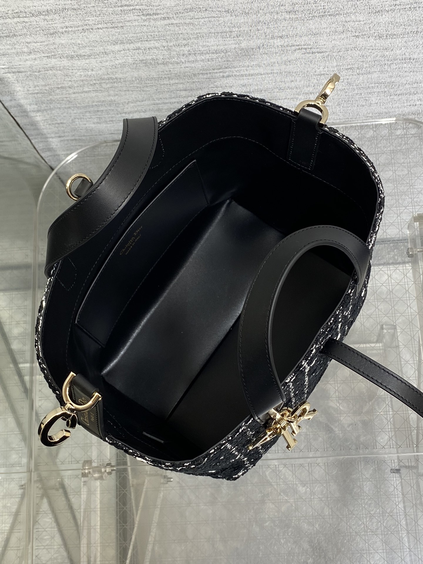 Dior Toujours Vertical Series Medium