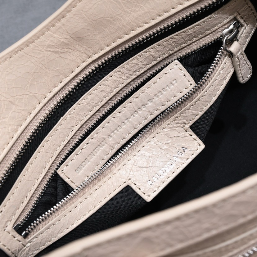 Balenciaga N​​​EO​ CAGOL​E​ Motorcycle​​Bag​​Medium