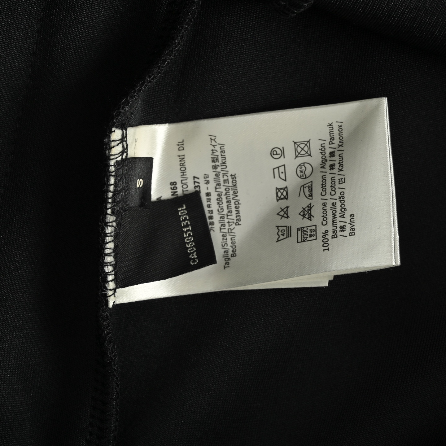 Fendi 25ss laminated zipper pockets with double F shorts