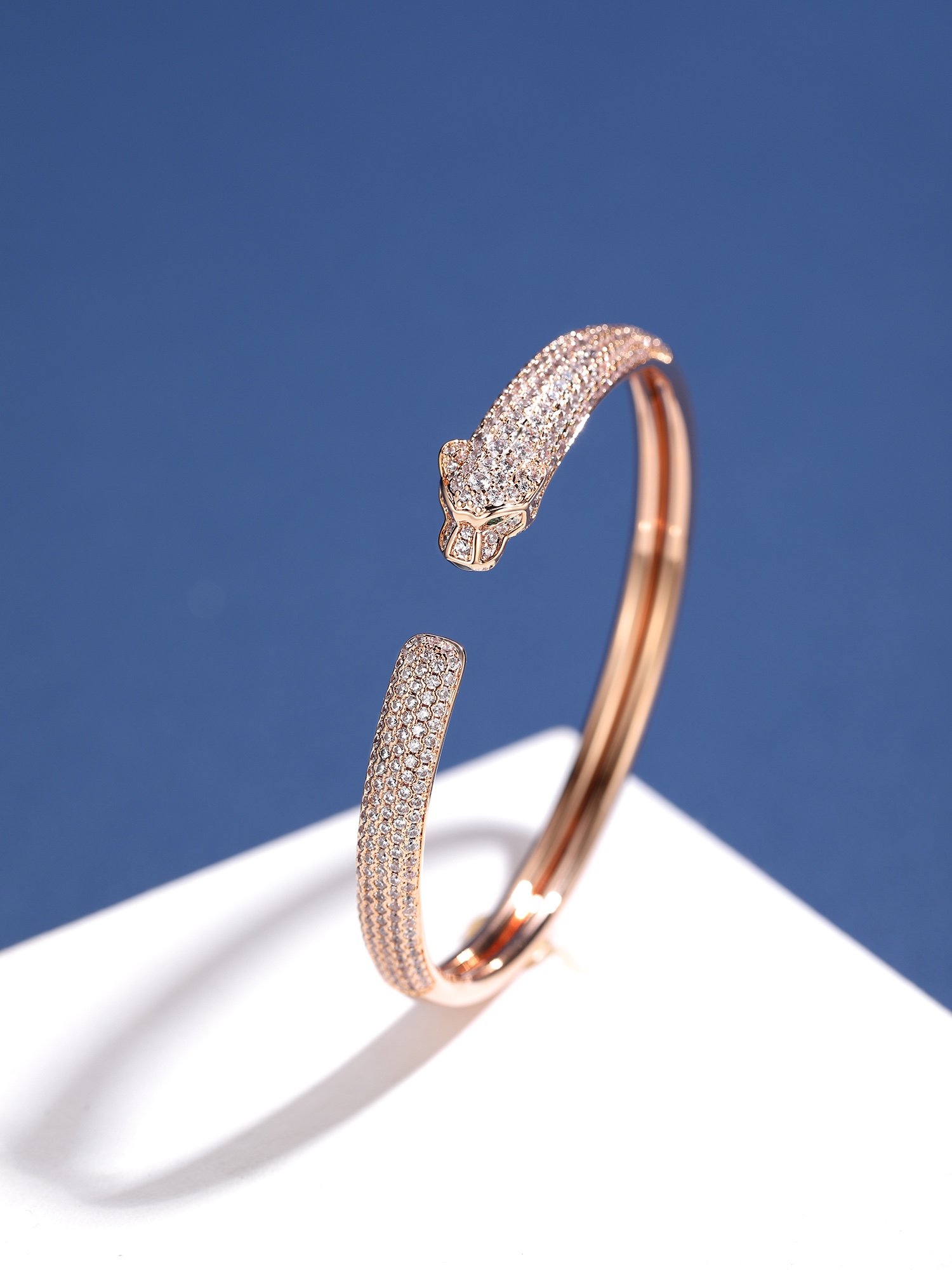Cartier cheetah full diamond bracelet