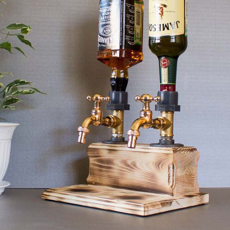 Whiskey wood drinking dispenser
