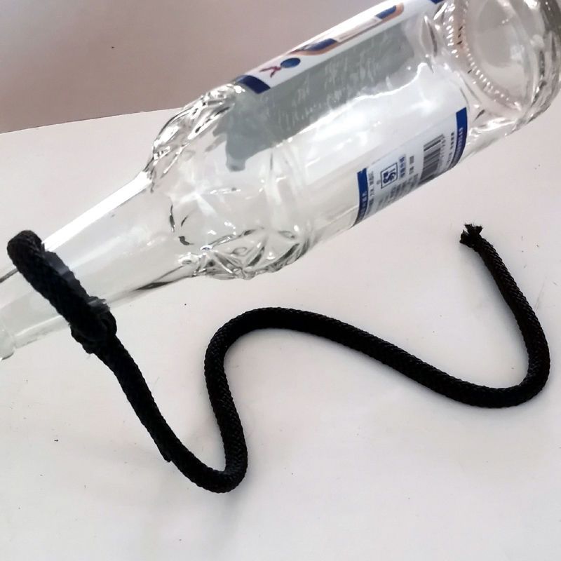 Creative Floating Chain Wine Rack