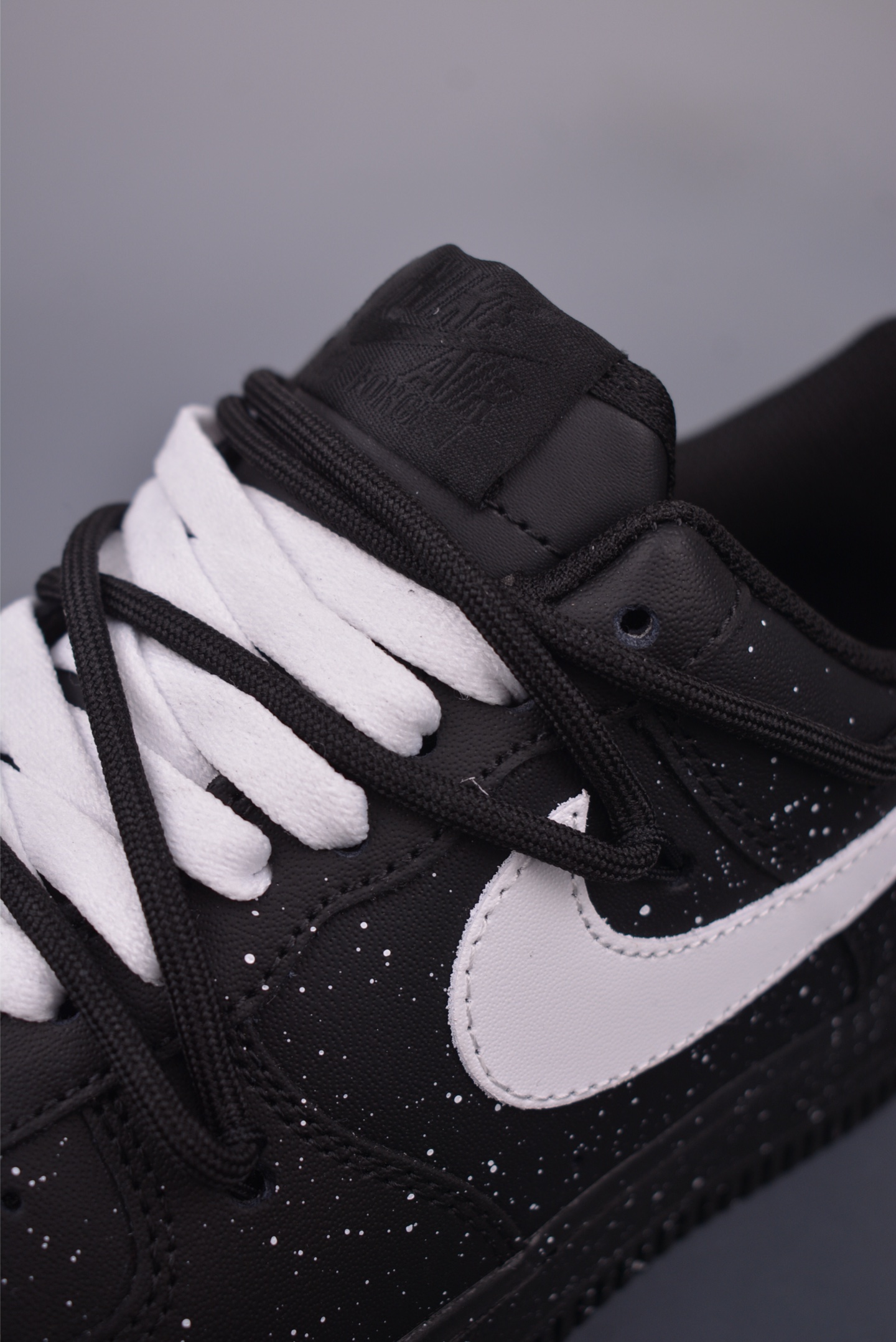 Nike Air Force 1 Low 
