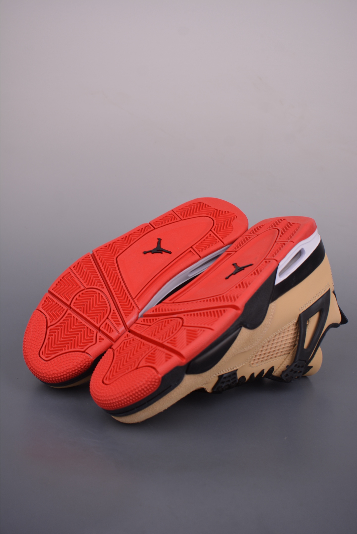 Air Jordan 4 “Pizza”  IH2094-200