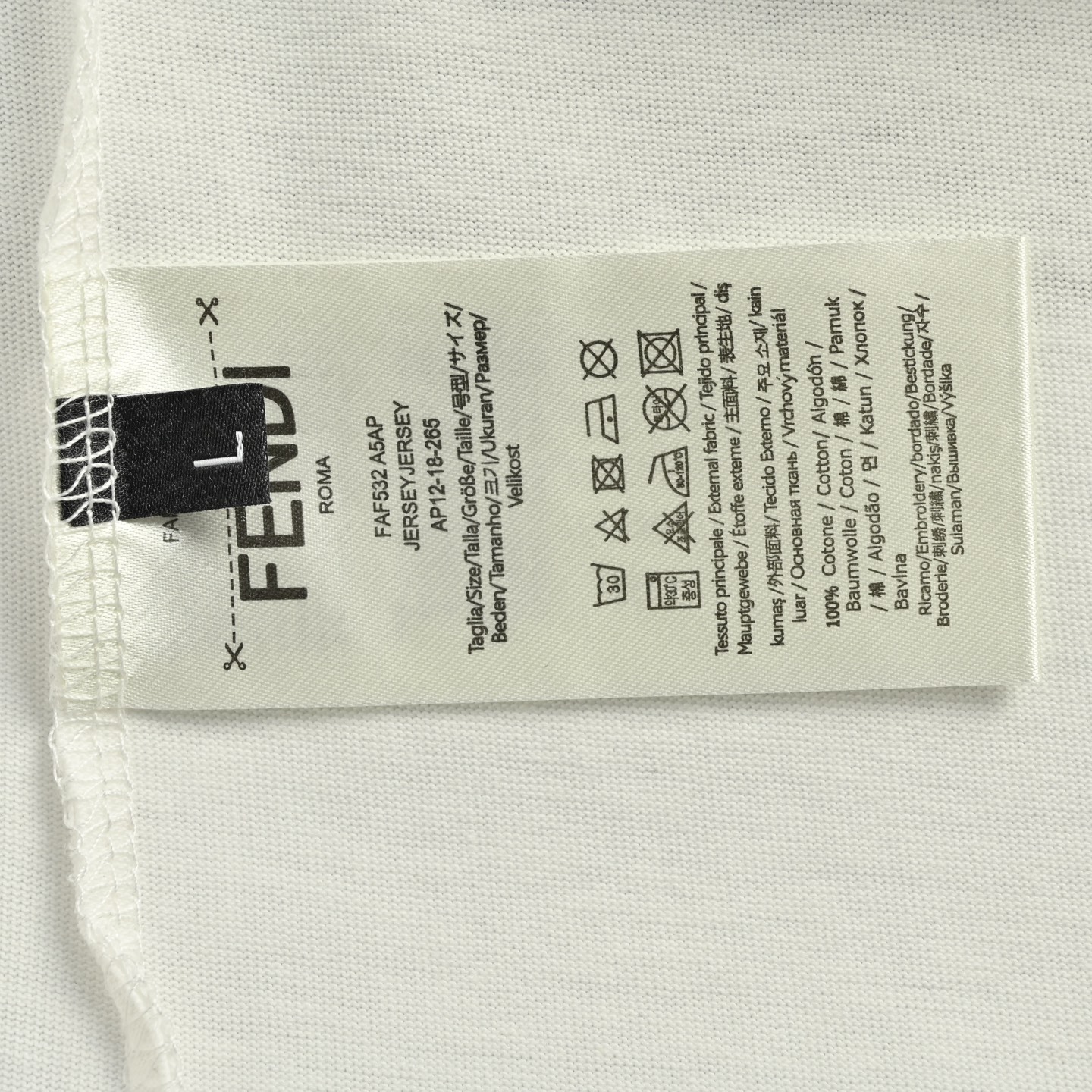 Fendi 25ss rendered lettering logo printed short sleeves