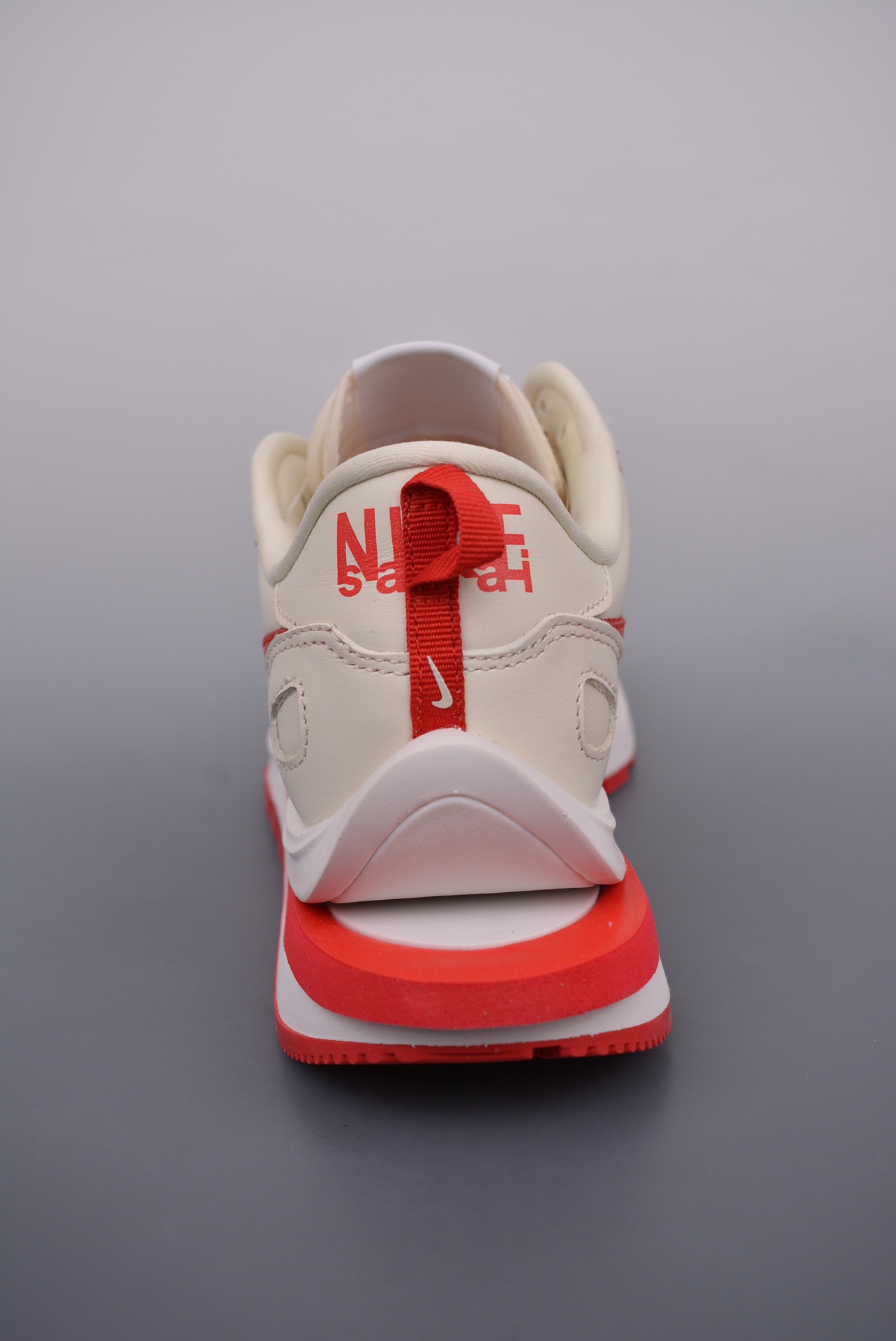 Sacai x Nike VaporWaffle 3.0 Beige University Red DD1875-110