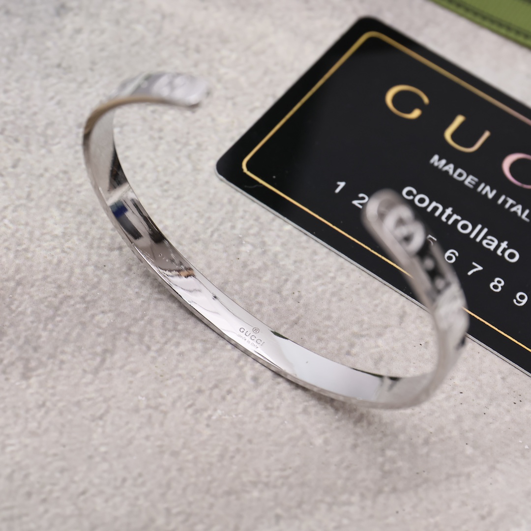 Gucci GG shallow engraving bracelet