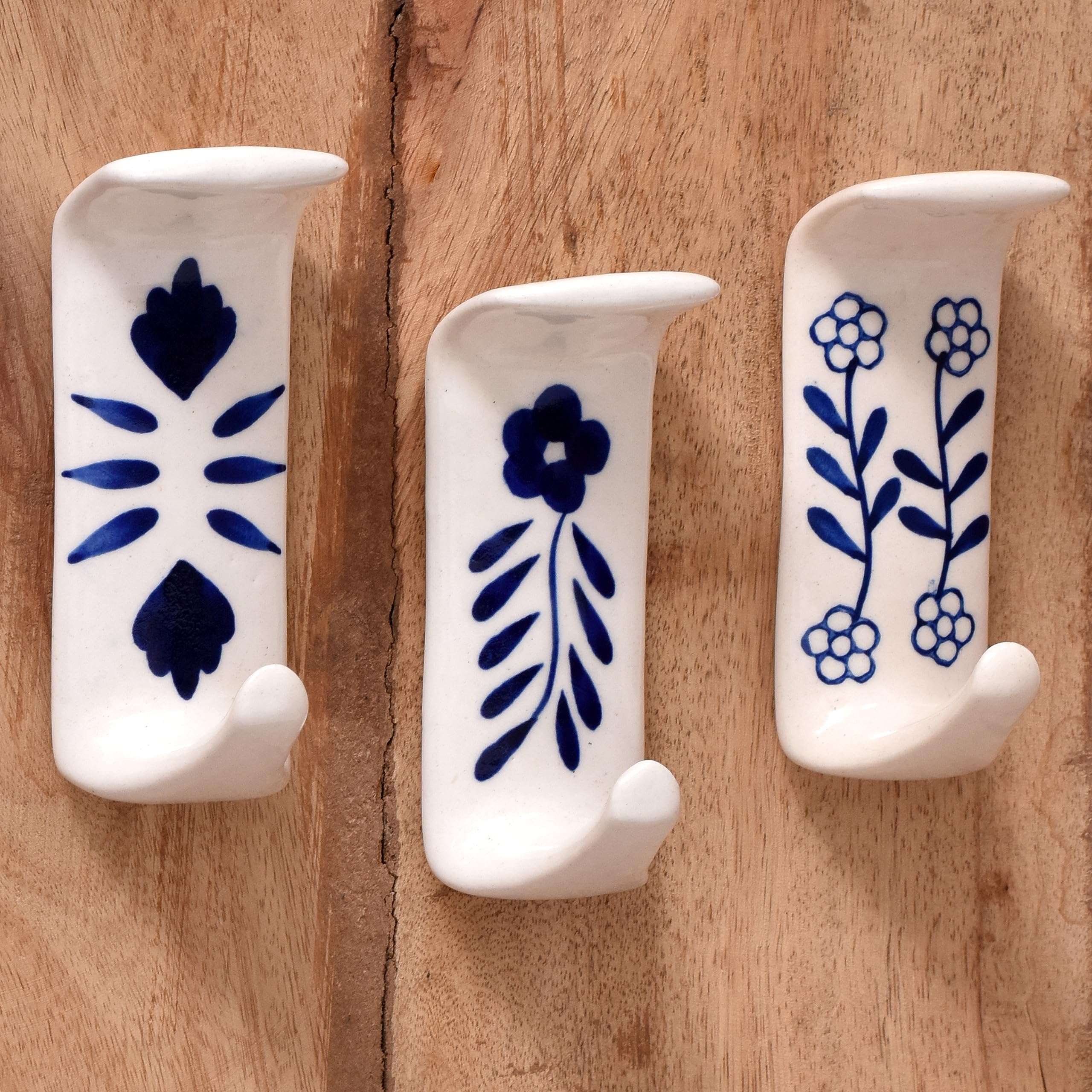 🔥Last Day 49% OFF🔥3 Pcs Handmade Premium Ceramic Boho Adhesive Wall Hooks