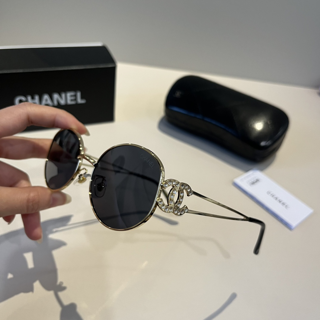 Chanel round frame sunglasses