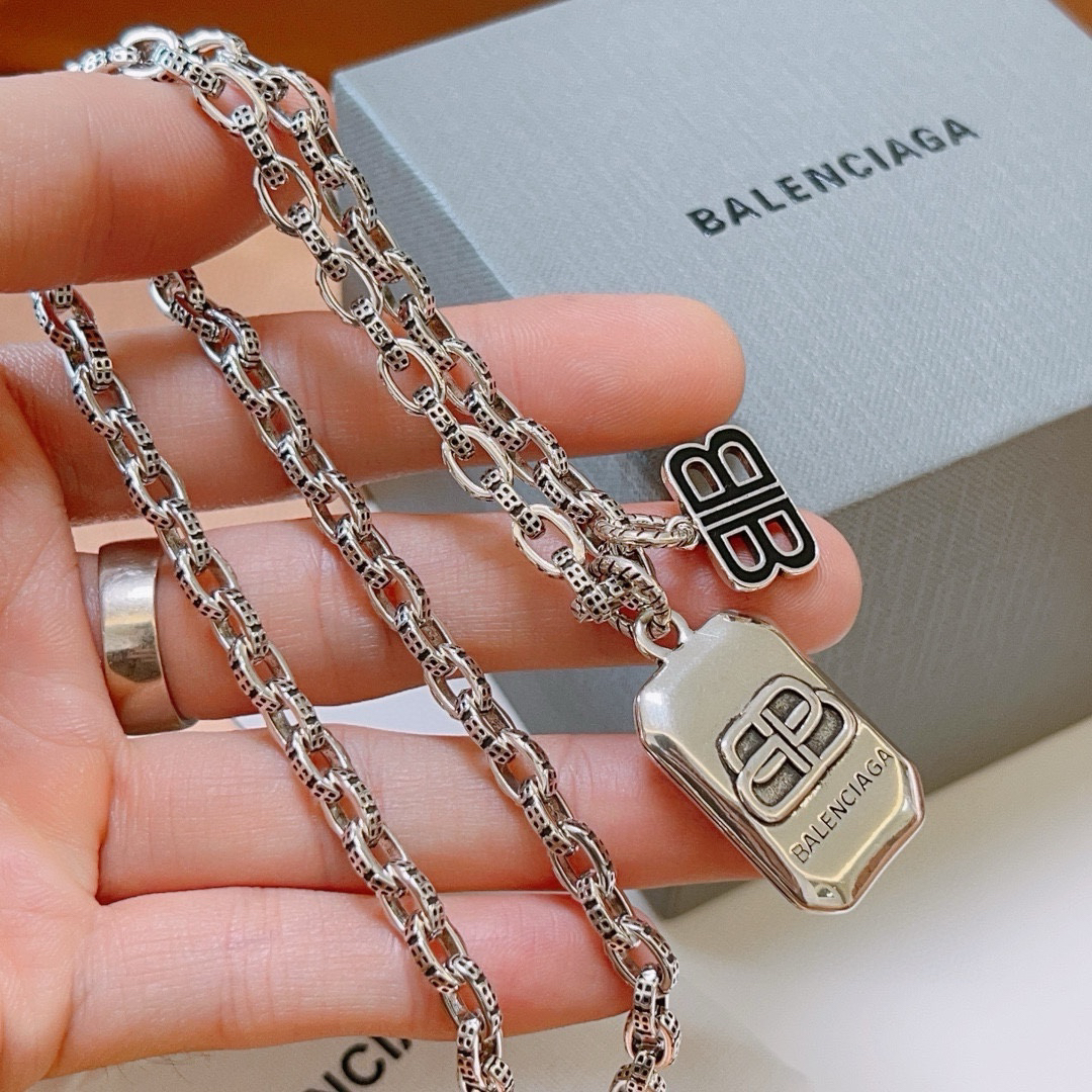 Balenciaga BB brand chain necklace