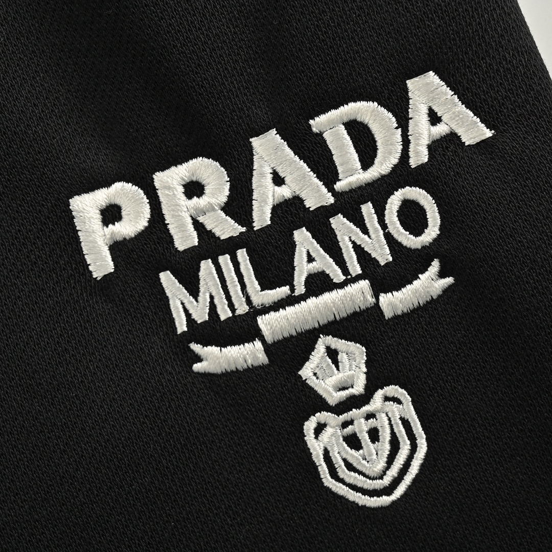 Prada 24Fw classic embroidered logo nylon pocket triangle label plus fleece trousers