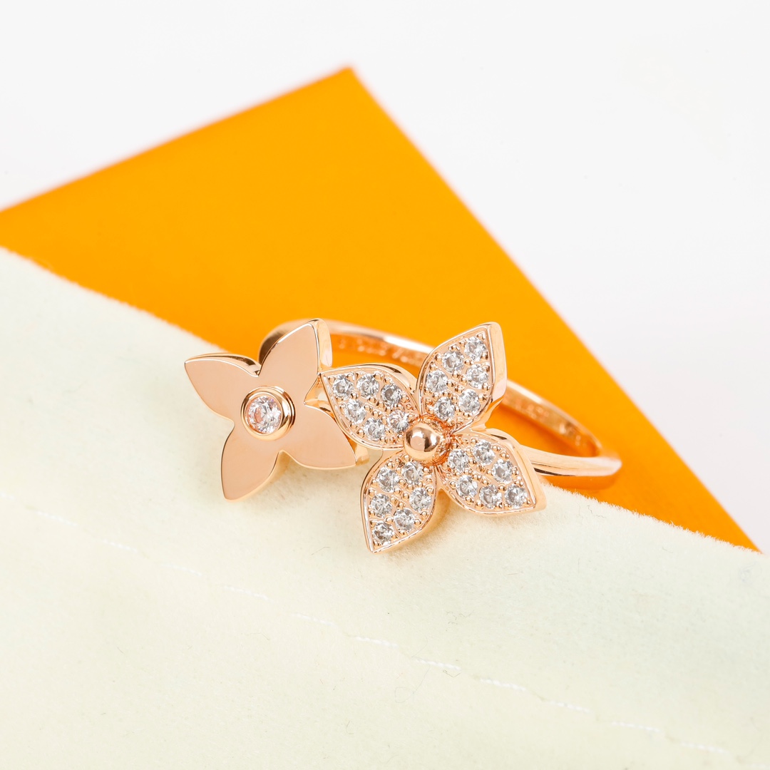 Louis Vuitton STAR BLOSSOM Floral Ring
