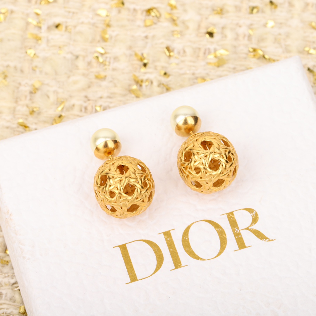Dior Pearl Hollow Earrings