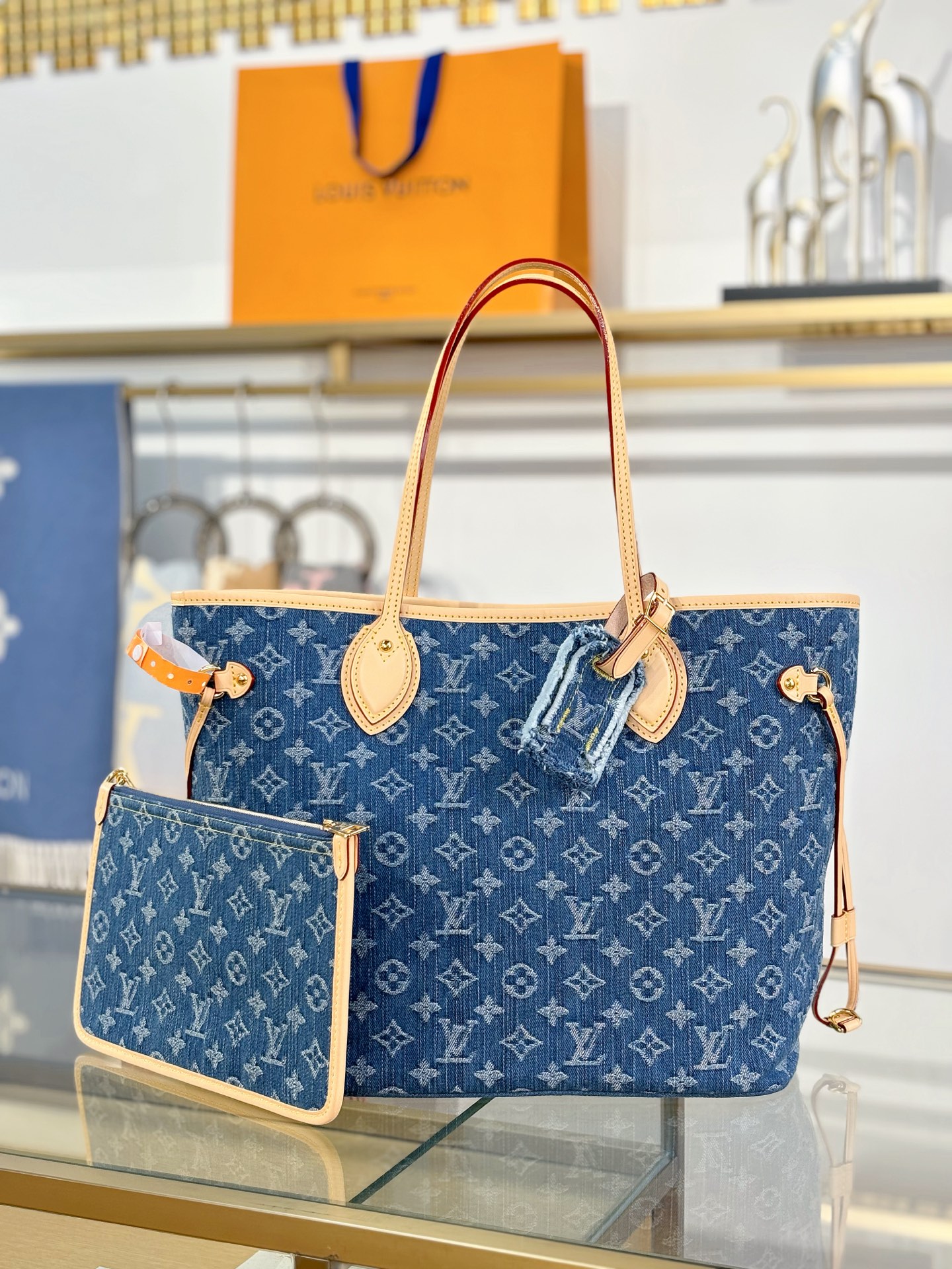 Louis Vuitton NEVERFULL Medium Handbag M13192