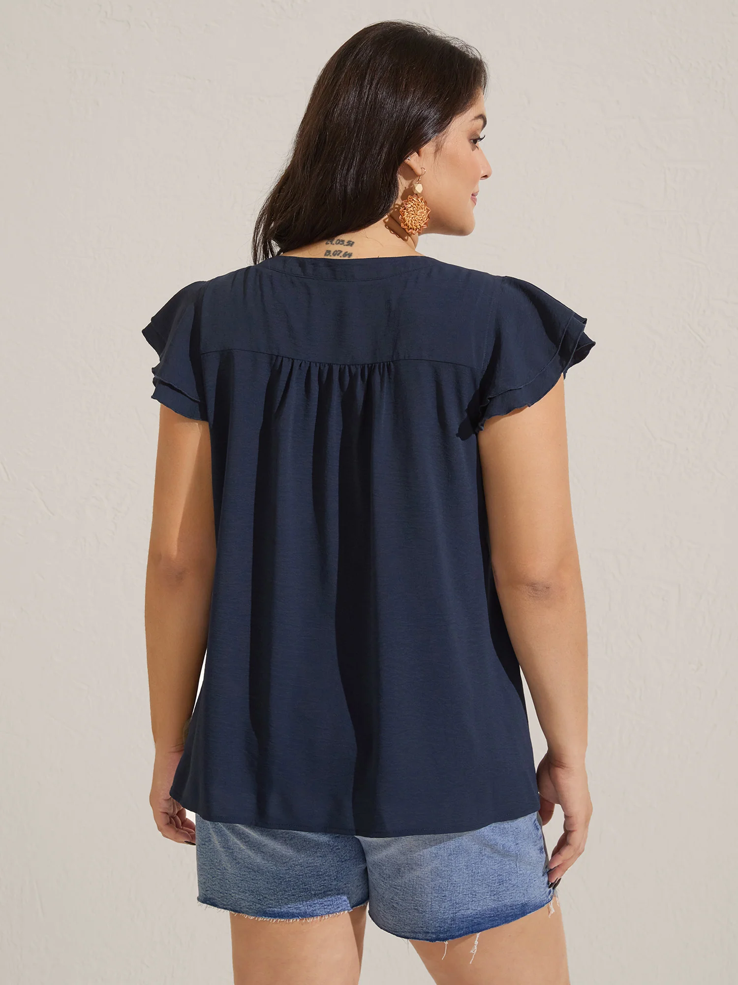 Solid Ruffle Trim Toothpick Pleat Blouse