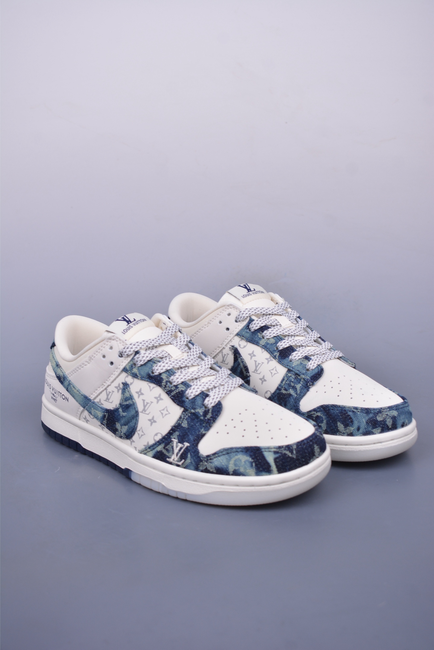 LV x Nike SB Dunk Low sneakers Denim White and Blue CH8311-288