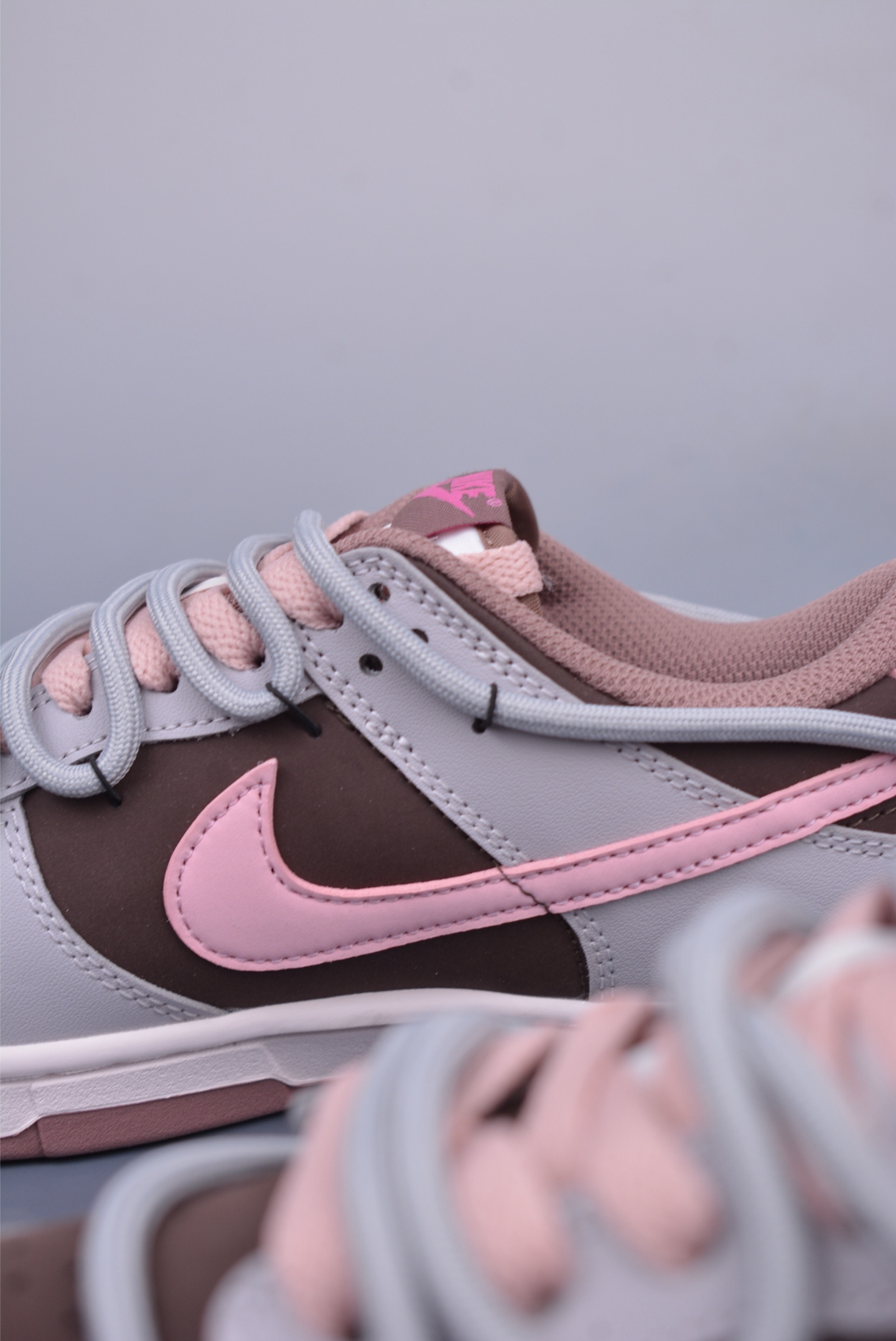 NIKE SB Dunk Low sneakers Koala Party Pink Dream Refrain FZ3611-208