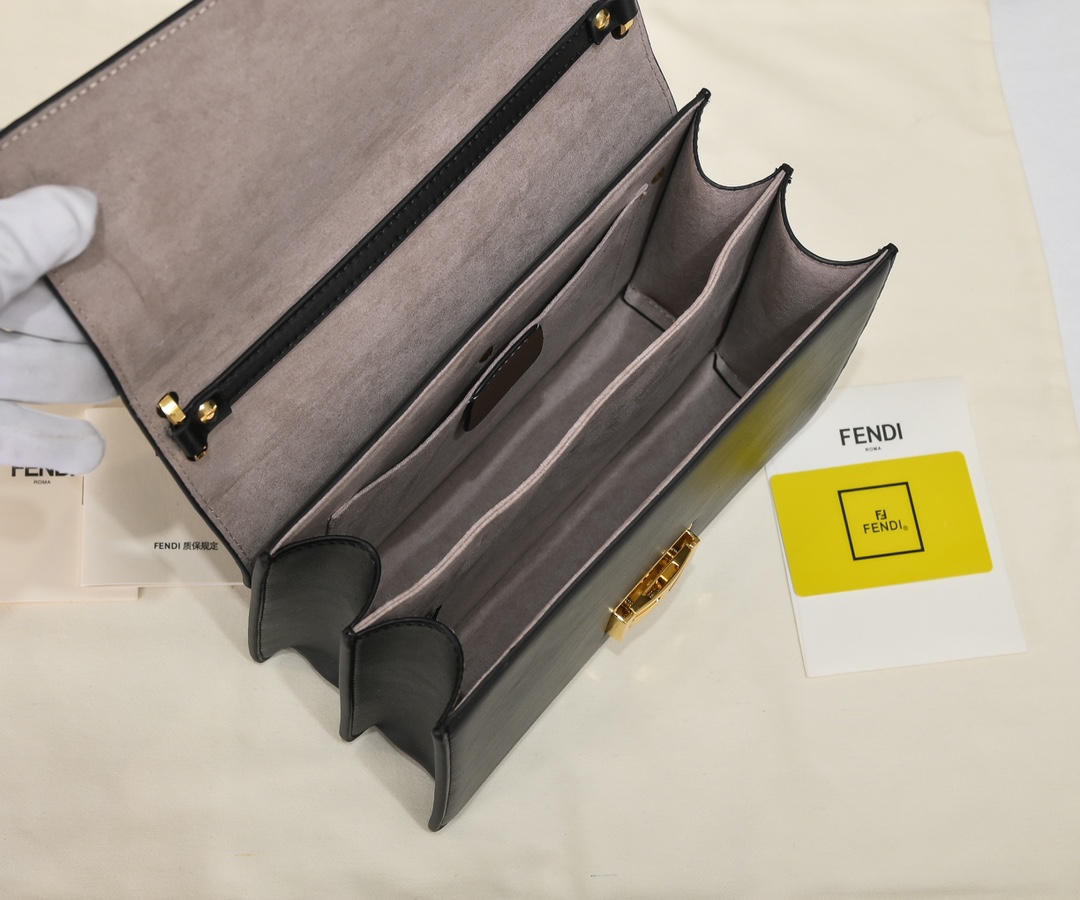 FENDI Printed Large Cover Bag 5577