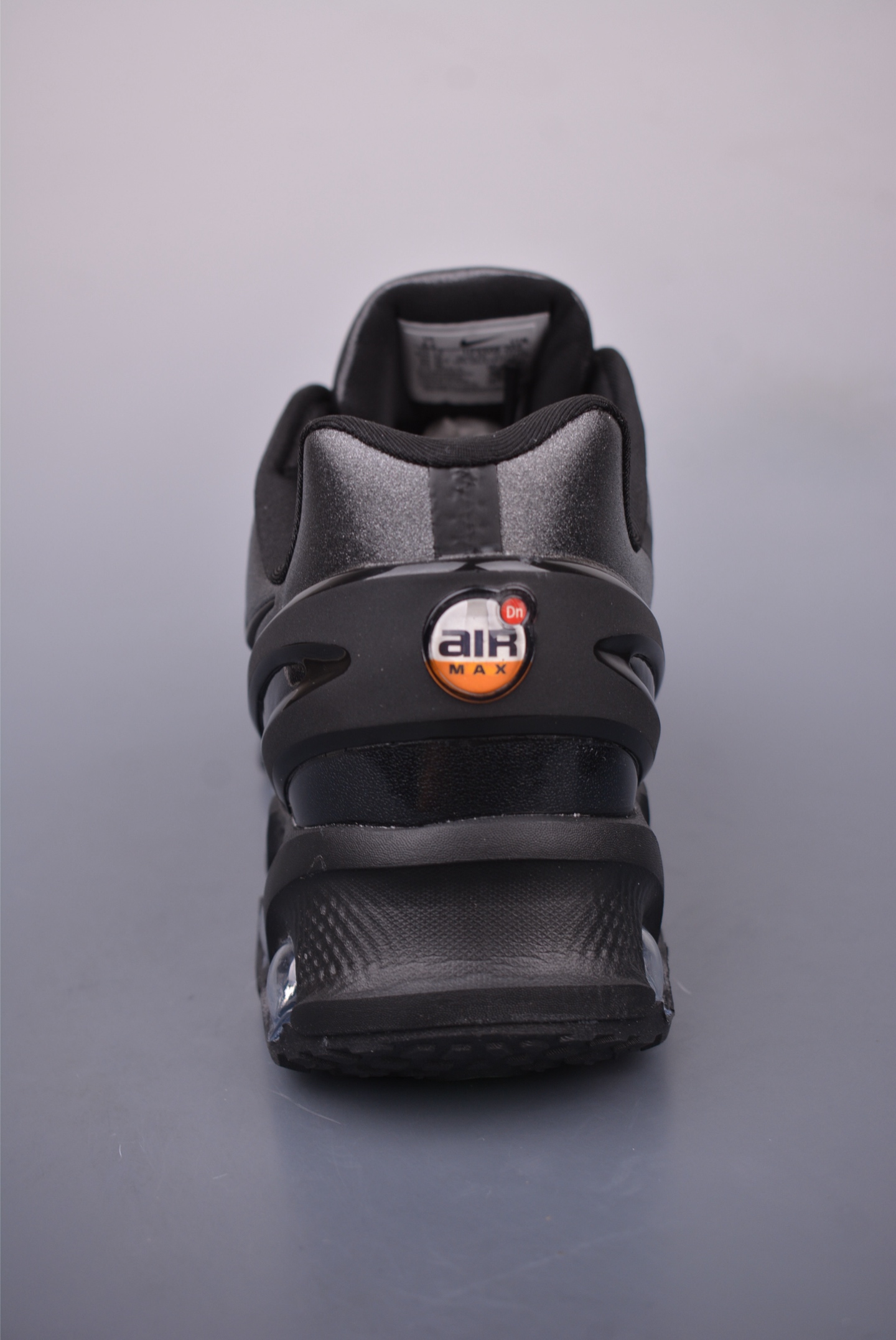 Nike Air Max DN8 running shoes Black Grey Metallic HF5509-002